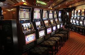 Antarmuka pemain live casino aaa slot dengan pilihan taruhan dan riwayat putaran